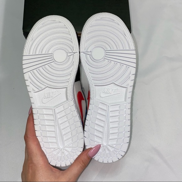 Nike Air Jordan 1 Low GS Funky Pattern 4Y 5.5W - Picture 3 of 5